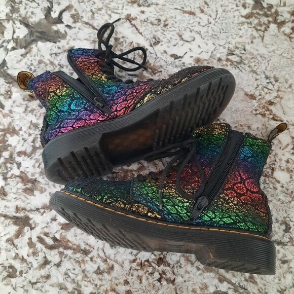 Dr.Martens Girls Rainbow Boots Size EU-32/US-1 - Picture 7 of 11
